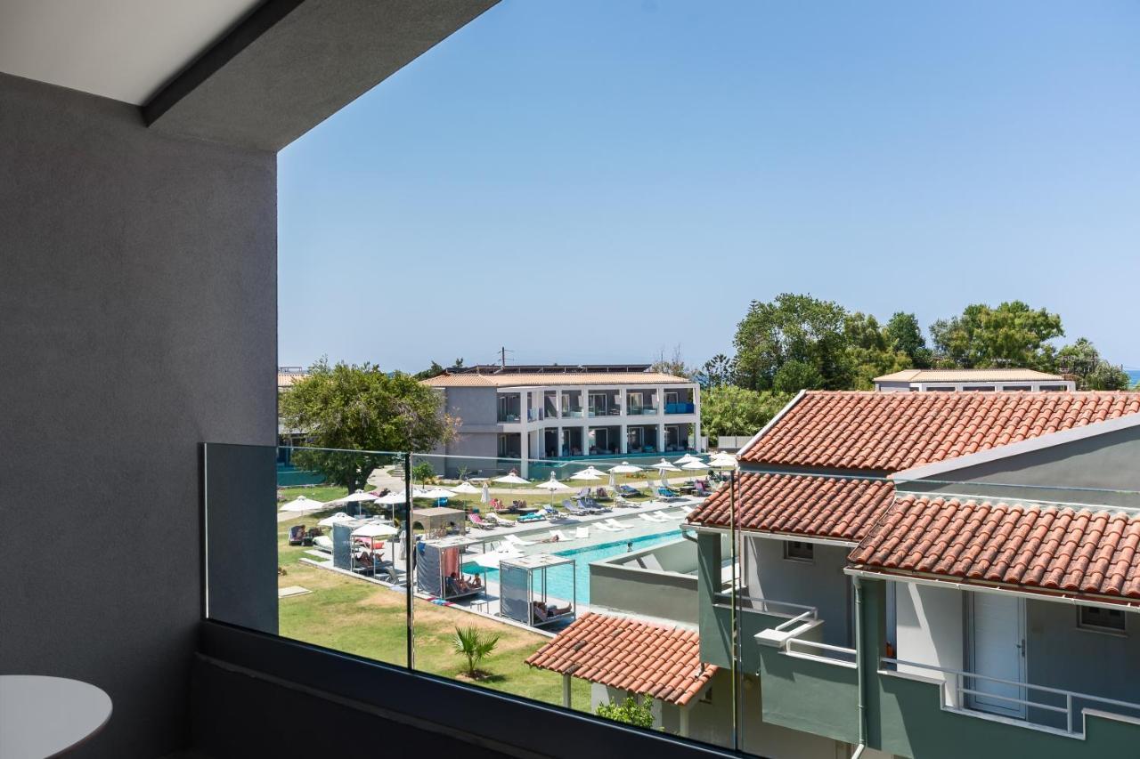 Acharavi Beach Hotel Ngoại thất bức ảnh