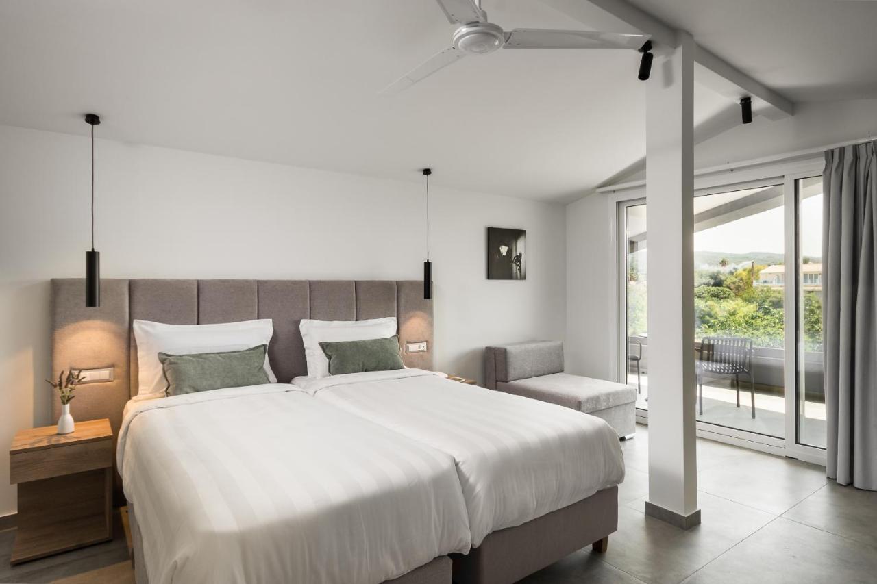 Acharavi Beach Hotel Ngoại thất bức ảnh